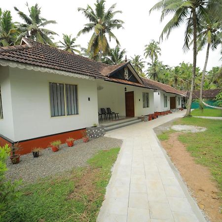 Prakruthi Residency Munroeisland Apartment Mundrothuruth Екстериор снимка