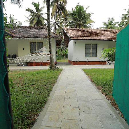 Prakruthi Residency Munroeisland Apartment Mundrothuruth Екстериор снимка