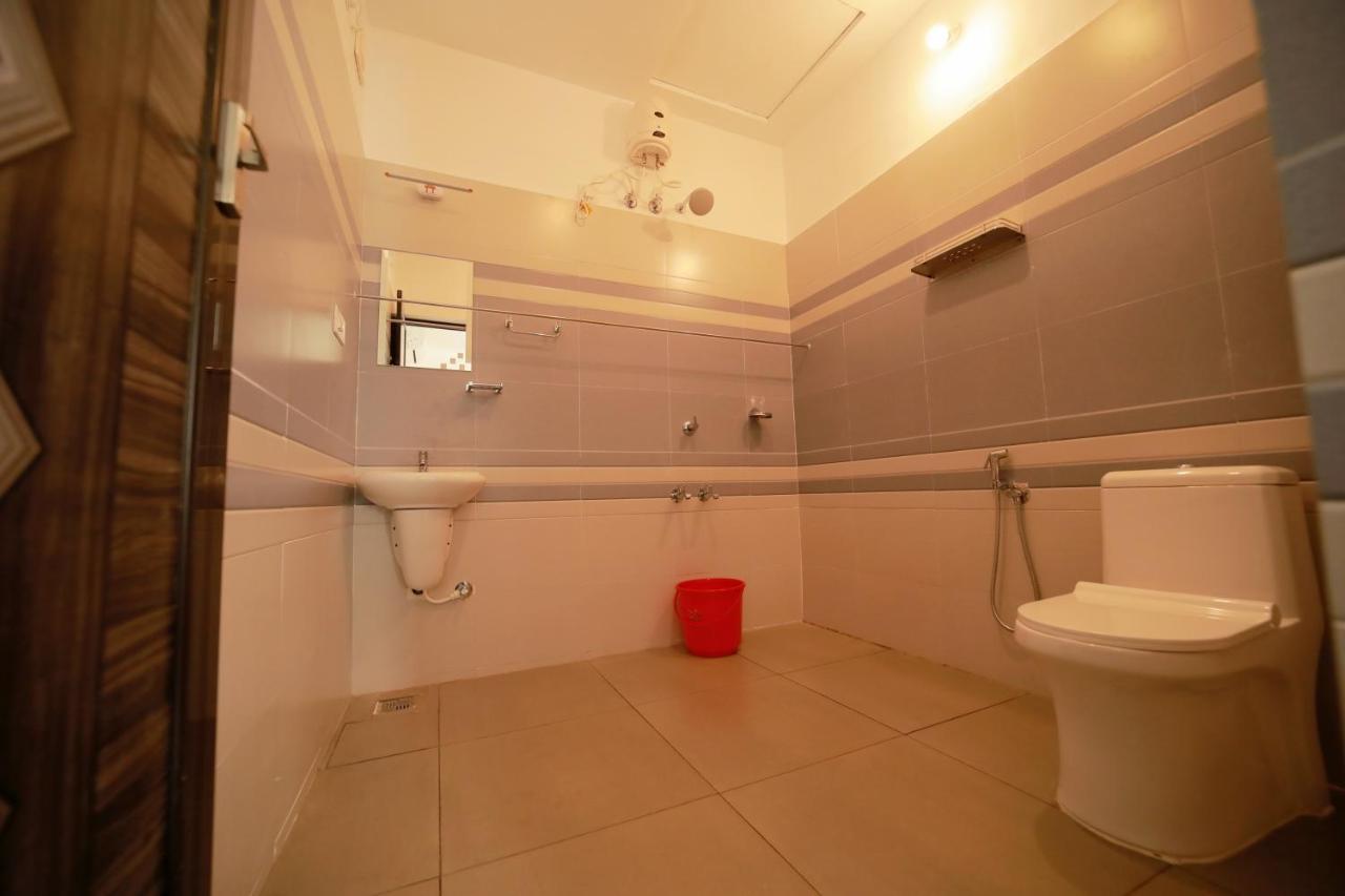 Prakruthi Residency Munroeisland Apartment Mundrothuruth Екстериор снимка