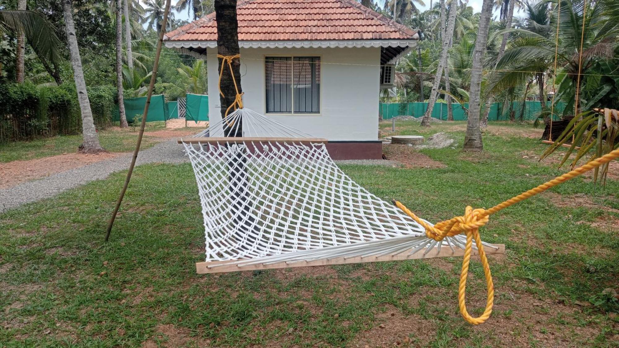 Prakruthi Residency Munroeisland Apartment Mundrothuruth Екстериор снимка