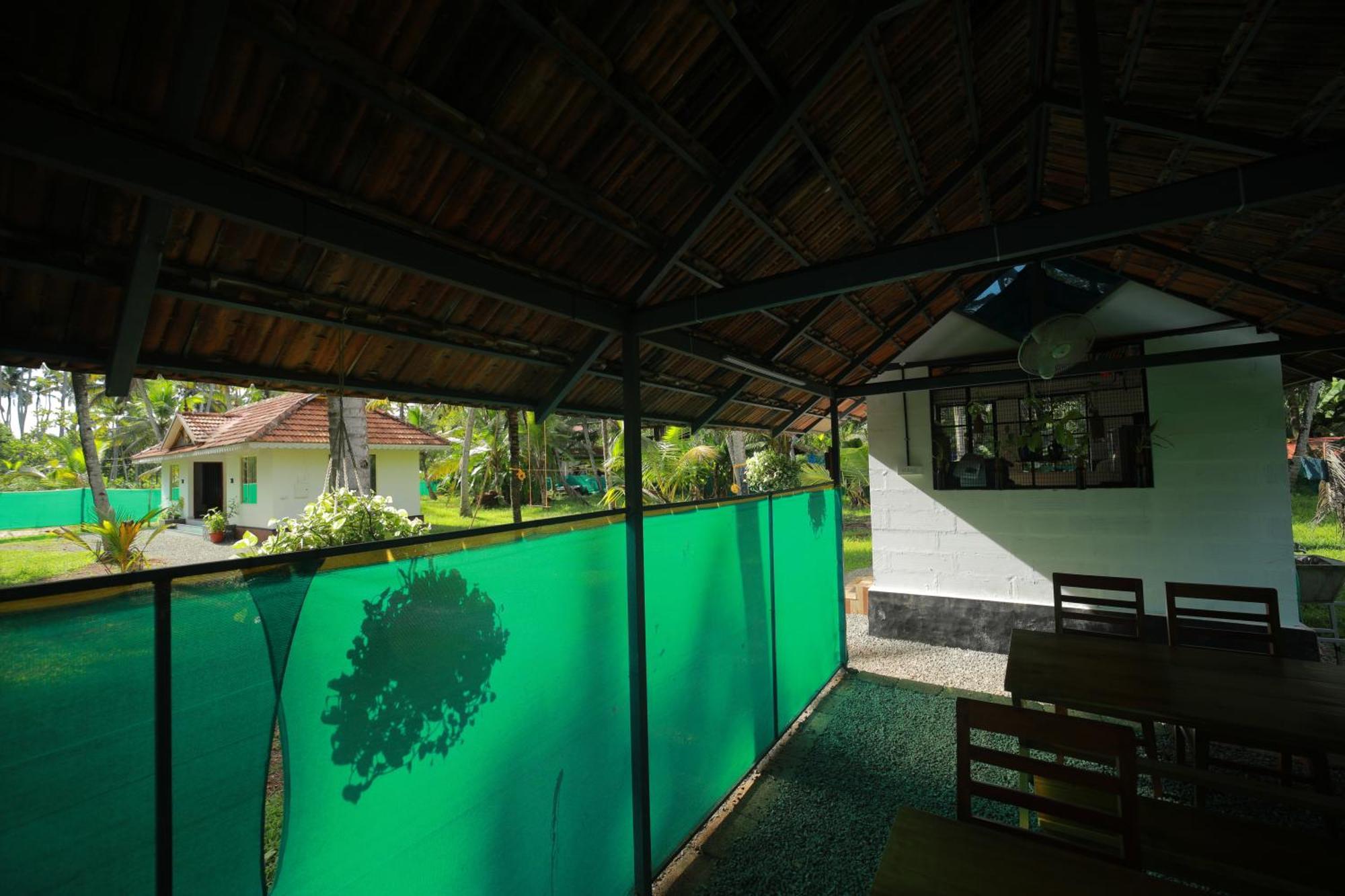 Prakruthi Residency Munroeisland Apartment Mundrothuruth Екстериор снимка