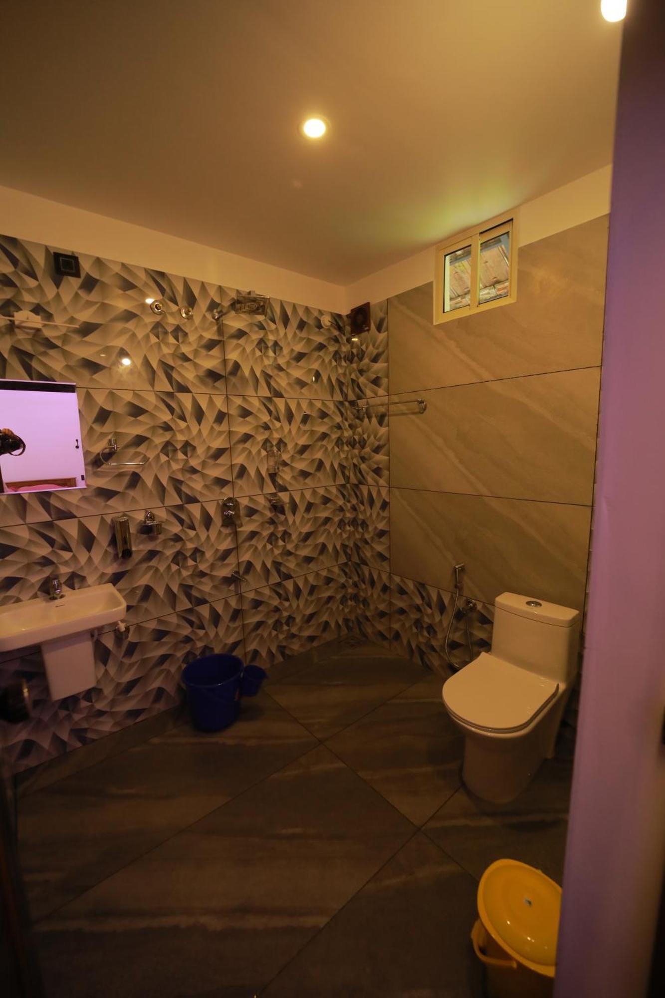 Prakruthi Residency Munroeisland Apartment Mundrothuruth Екстериор снимка